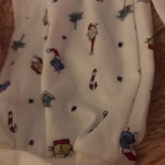 NEW with tags Matching Christmas baby pajama set with matching cap for head - Picture 4 of 6